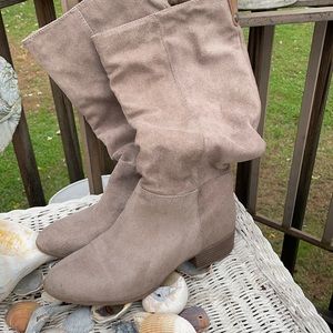 Women’s tan suede slouch boots